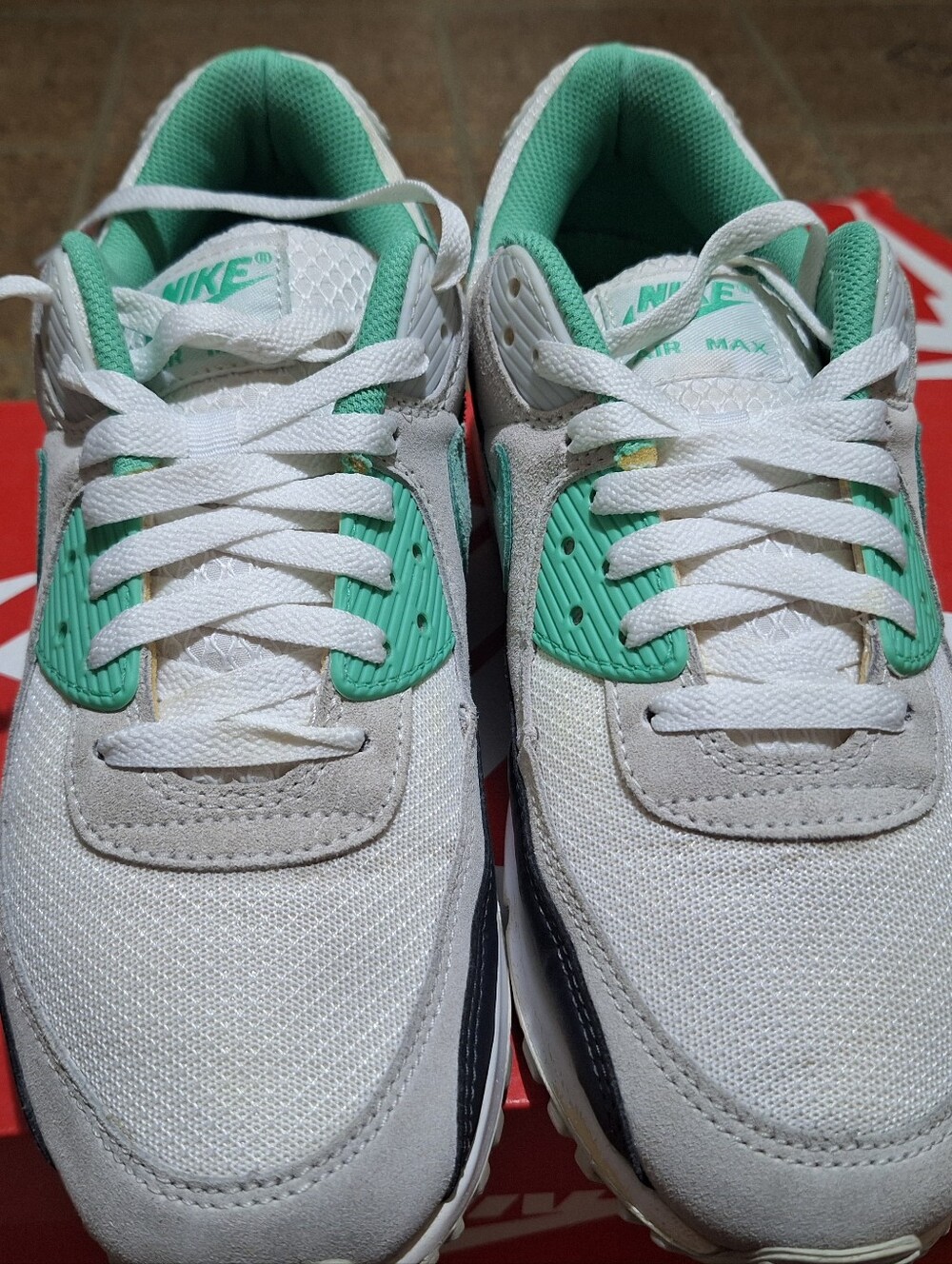 Nike White and Mint Green Low-Top Sneakers